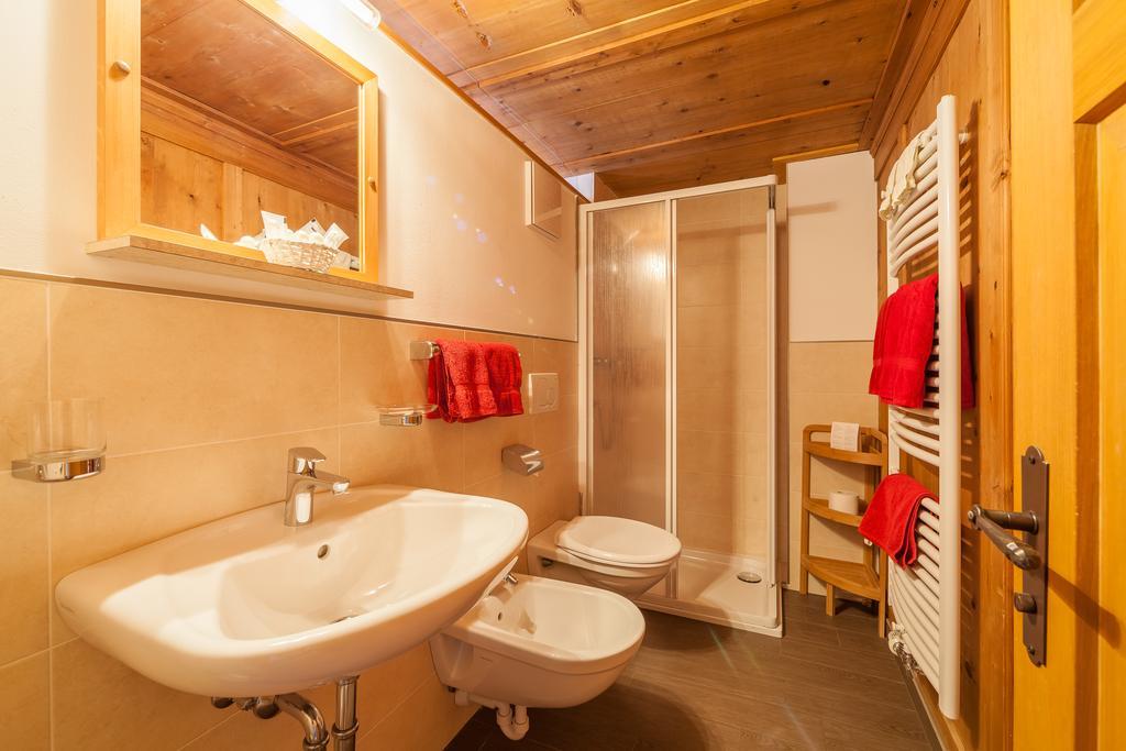 Berggasthaus Agritur Moserhof براييز  المظهر الخارجي الصورة